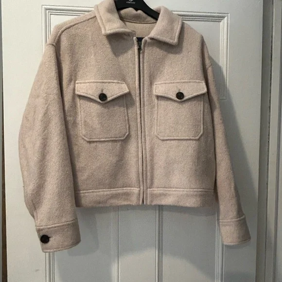 Everlane Cream Utility Jacket - Picture 5 of 9